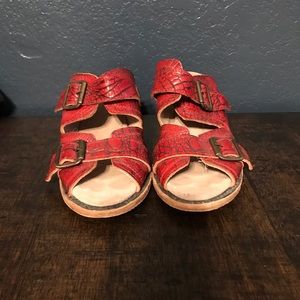 Freebird by Steven red Caprice